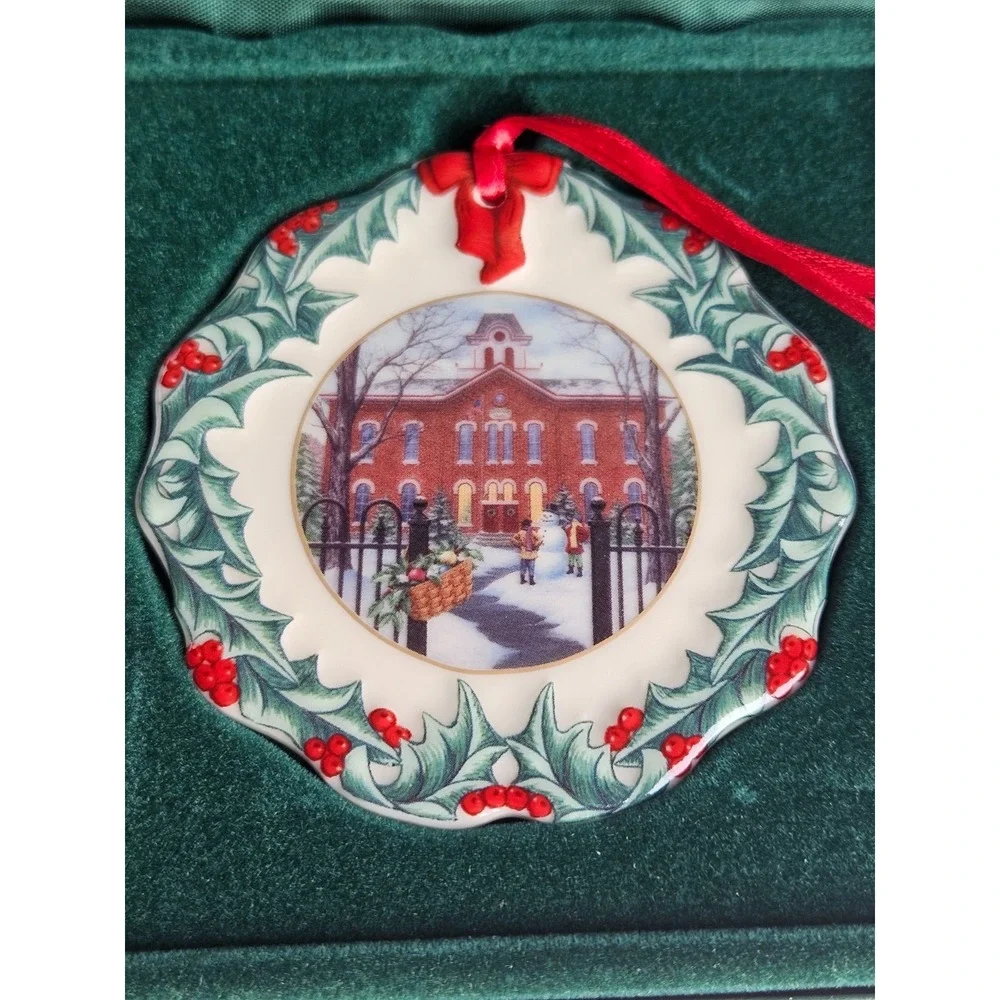 Longaberger crafted holiday
